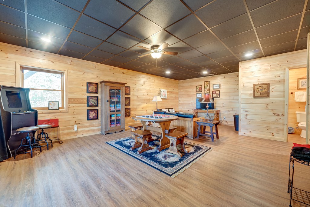 414600 Mineral Bluff Residential
