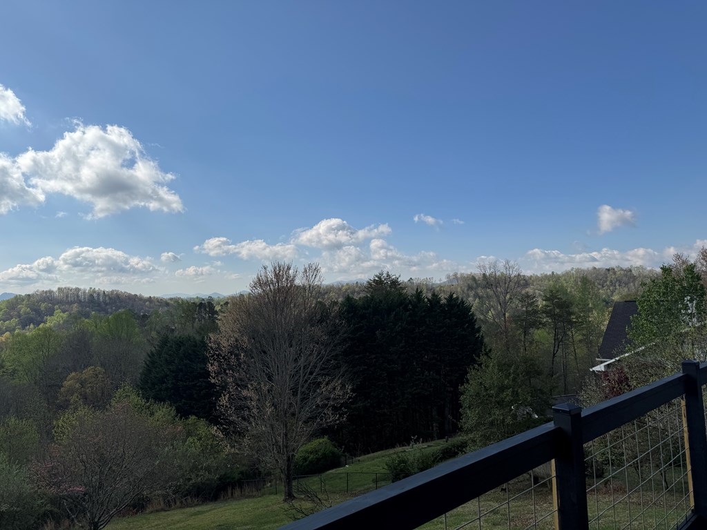 414633 Hayesville Residential