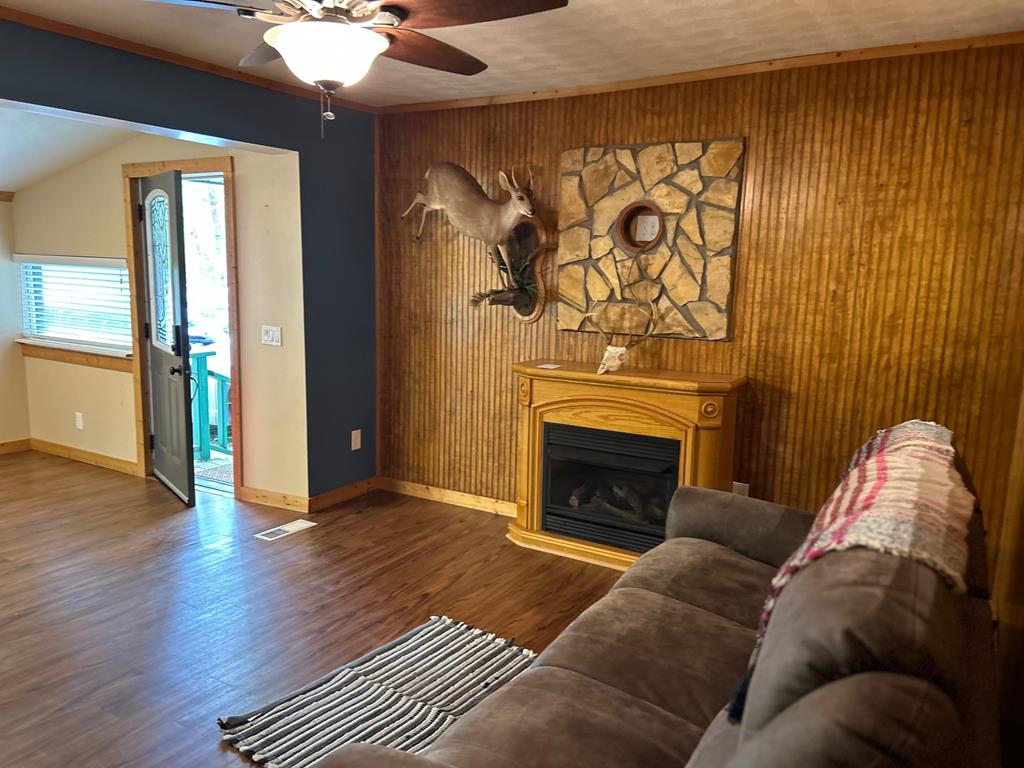 414653 Blairsville Residential