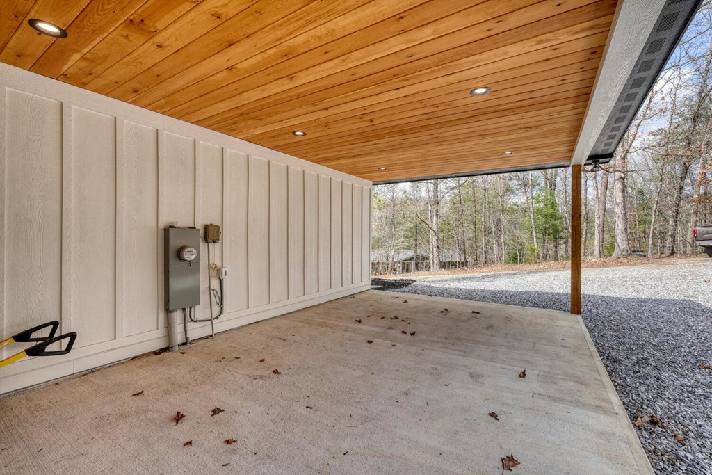 414705 Young Harris Residential
