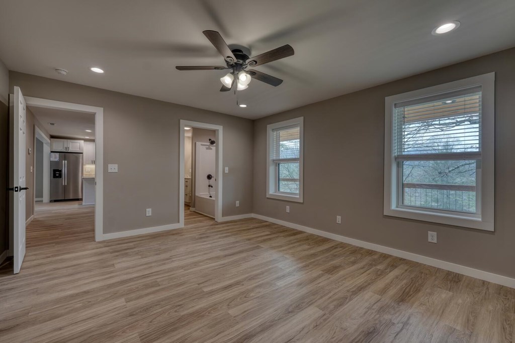 414705 Young Harris Residential