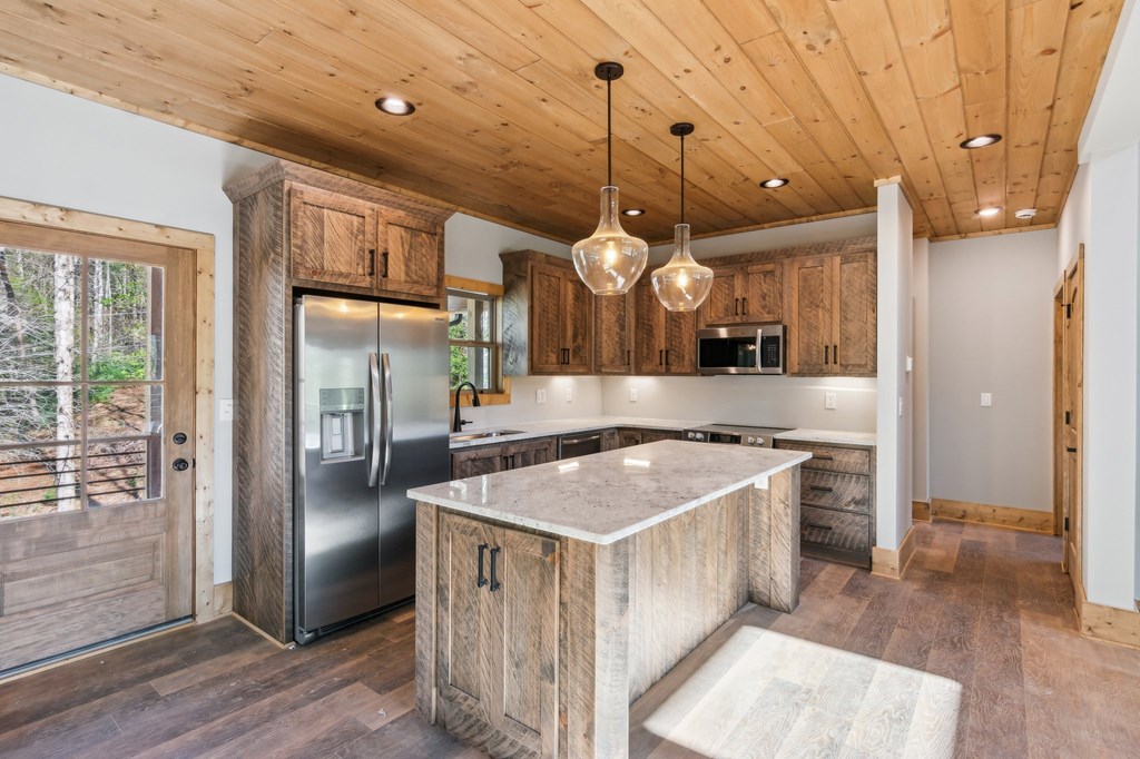 414750 Ellijay Residential