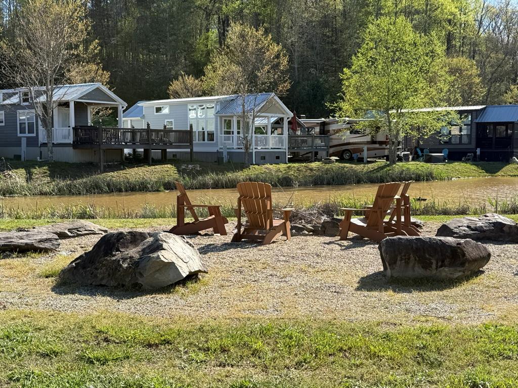 414805 Morganton Residential