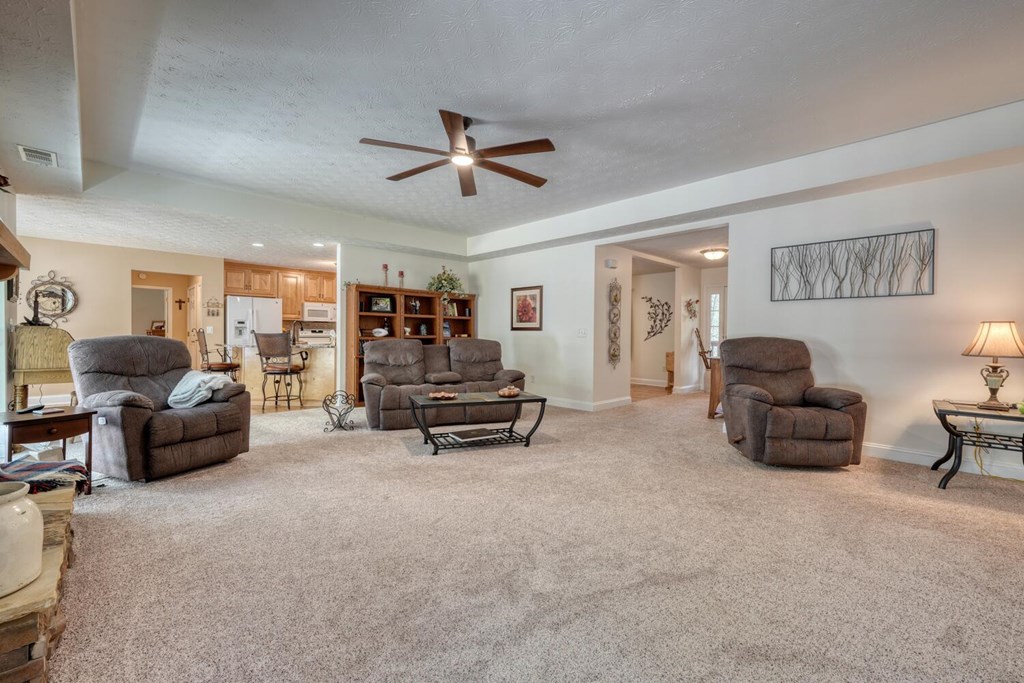 414895 Blairsville Residential