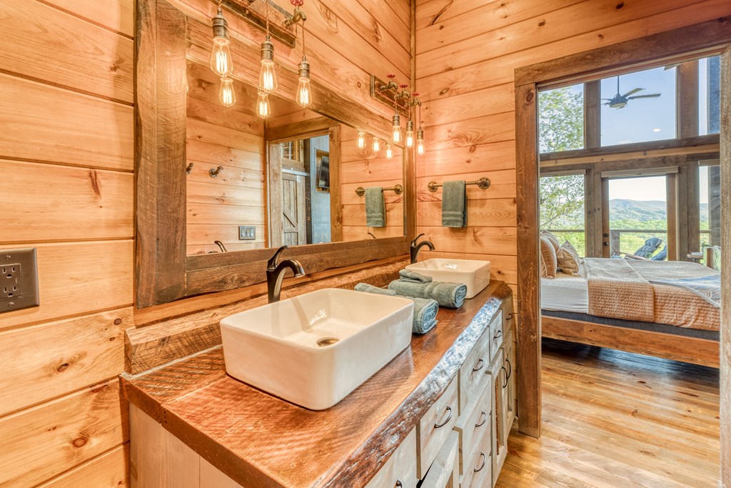 414904 Blue Ridge Residential