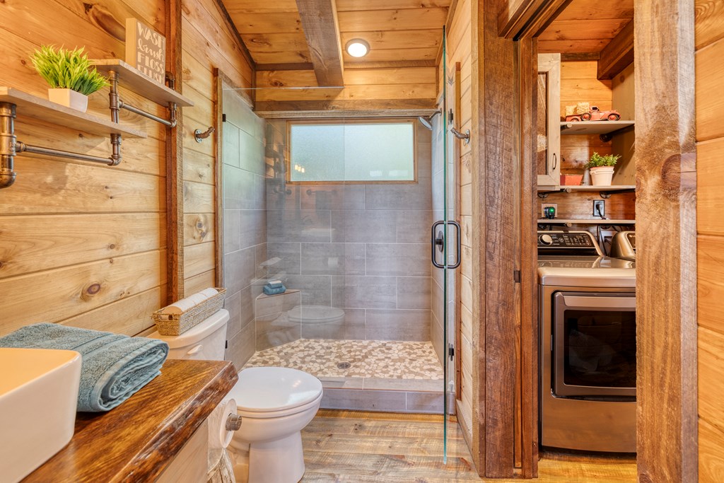 414904 Blue Ridge Residential