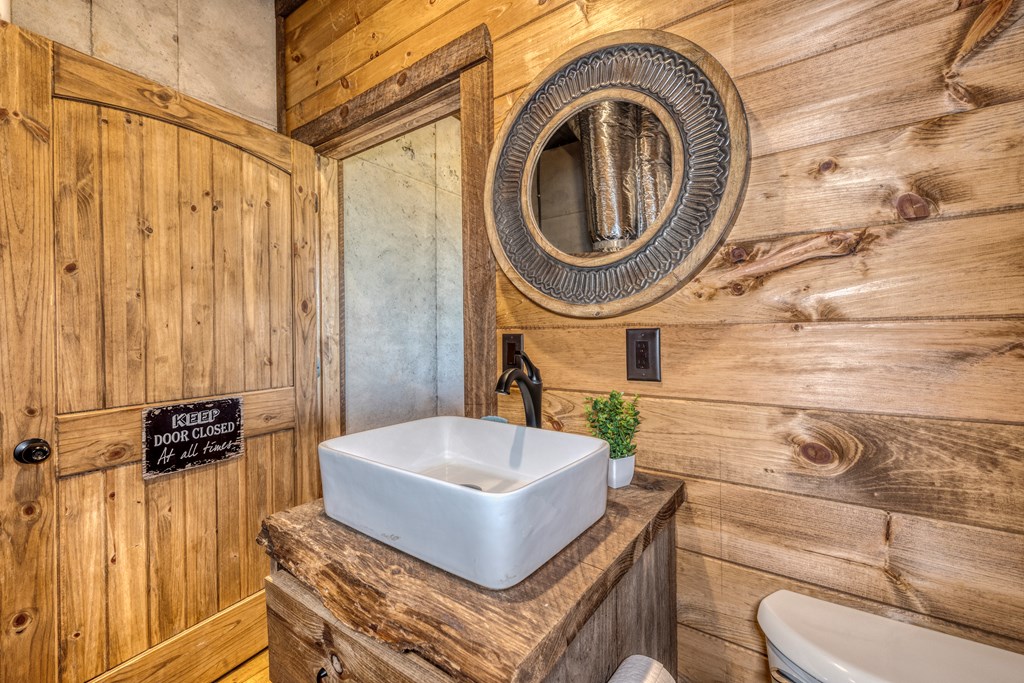 414904 Blue Ridge Residential