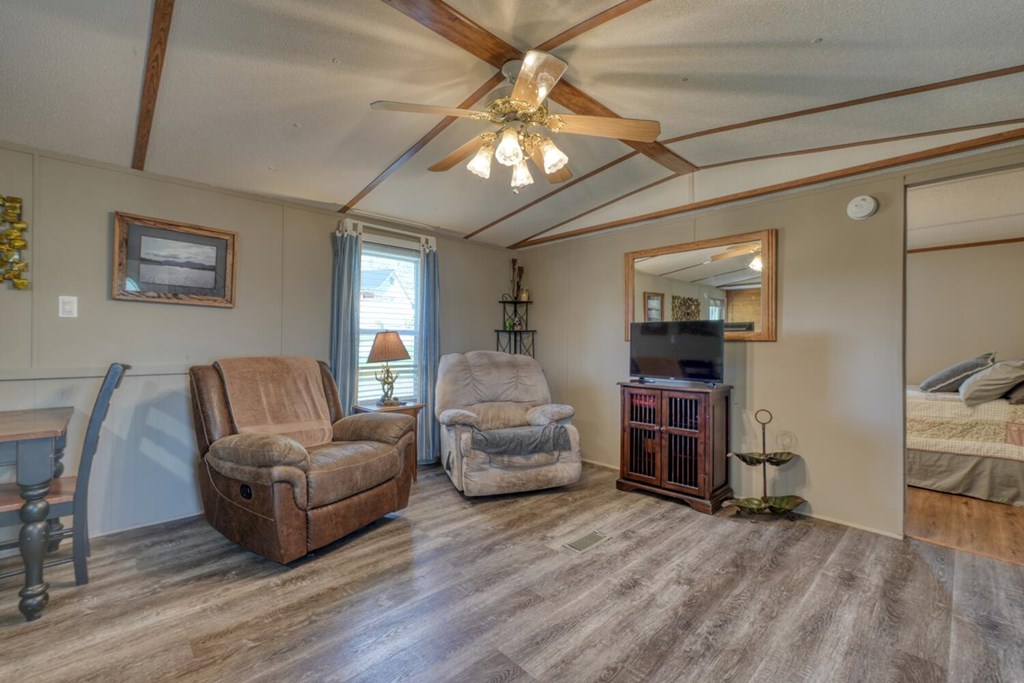 414949 Hiawassee Residential