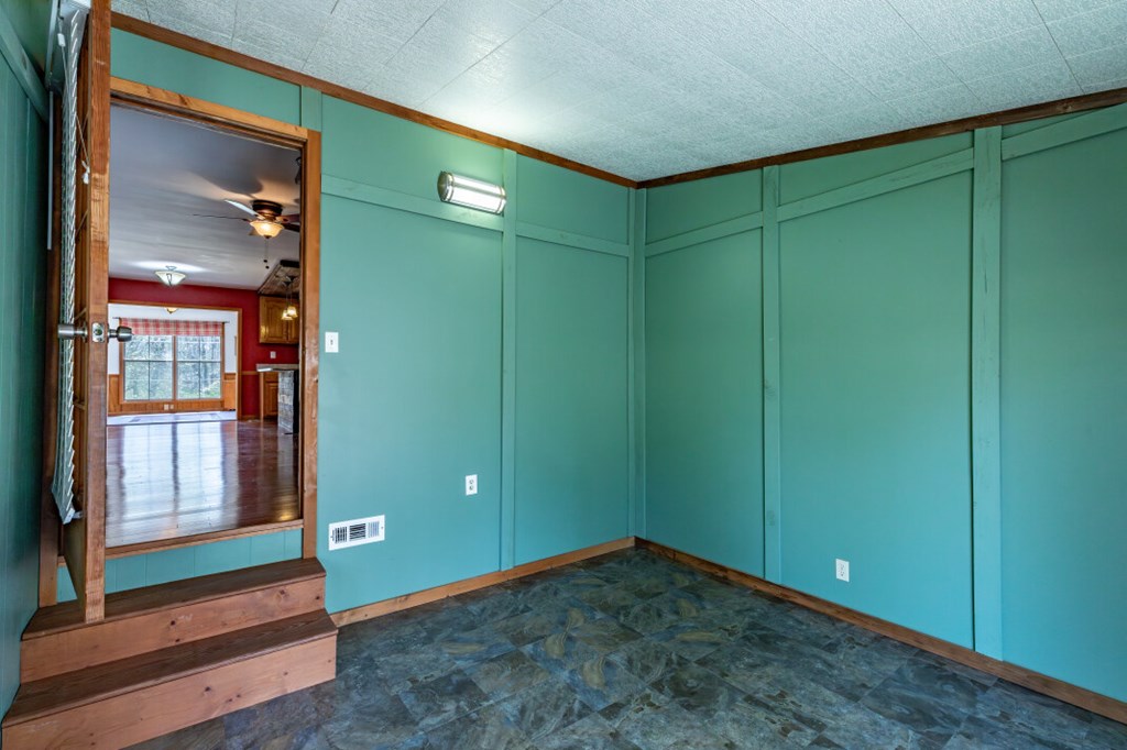 414992 Young Harris Residential