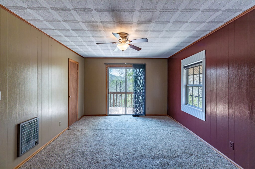 414992 Young Harris Residential