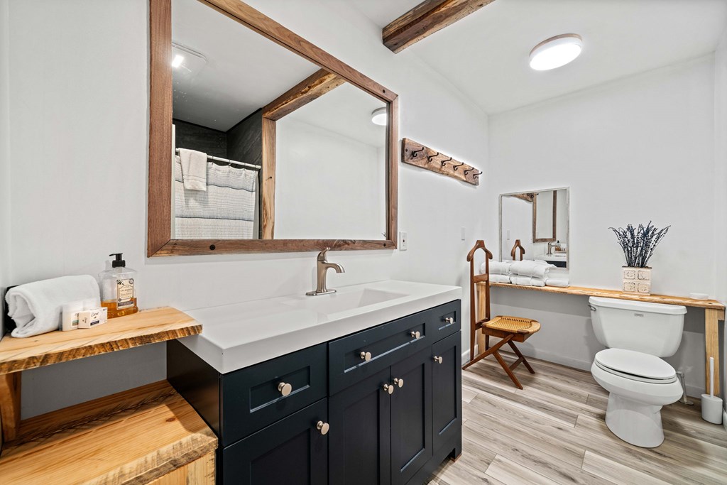 415009 Mineral Bluff Residential