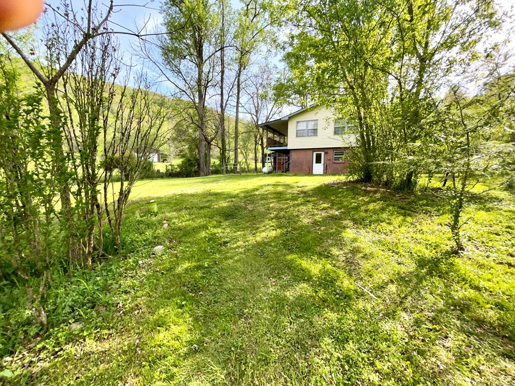 415026 Hayesville Residential