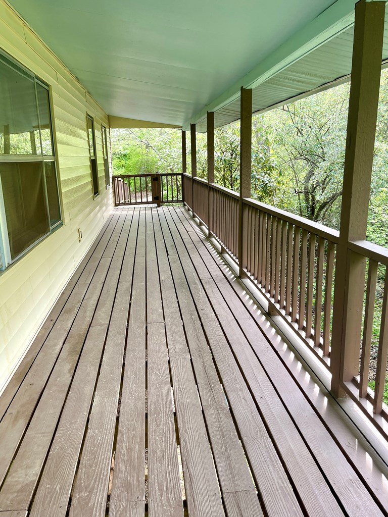 415026 Hayesville Residential