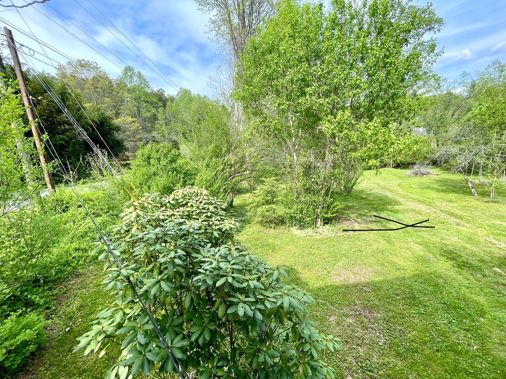 415026 Hayesville Residential