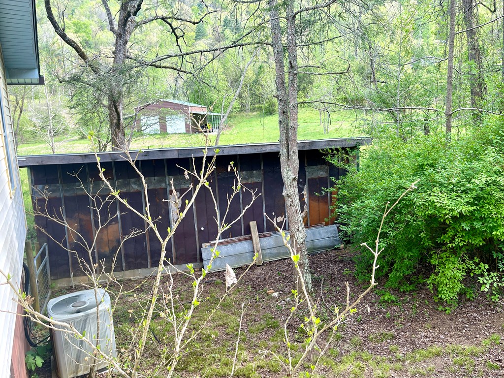 415026 Hayesville Residential