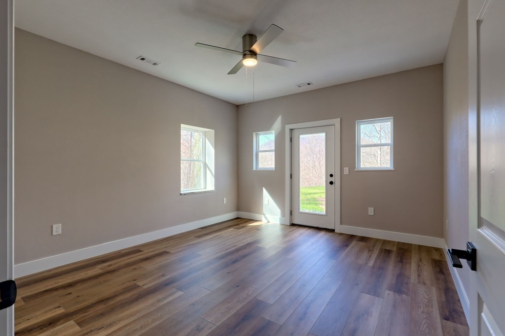 415028 Hayesville Residential