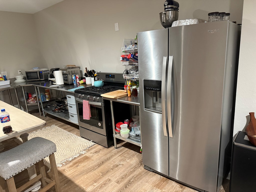 415033 Murphy Residential