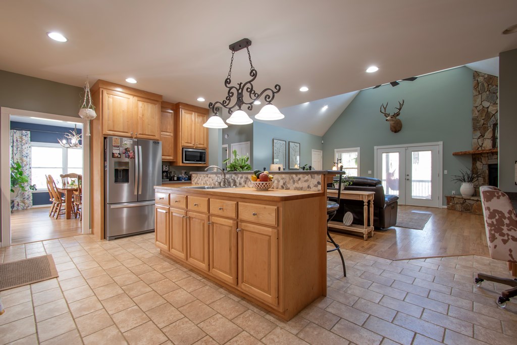 415052 Murphy Residential