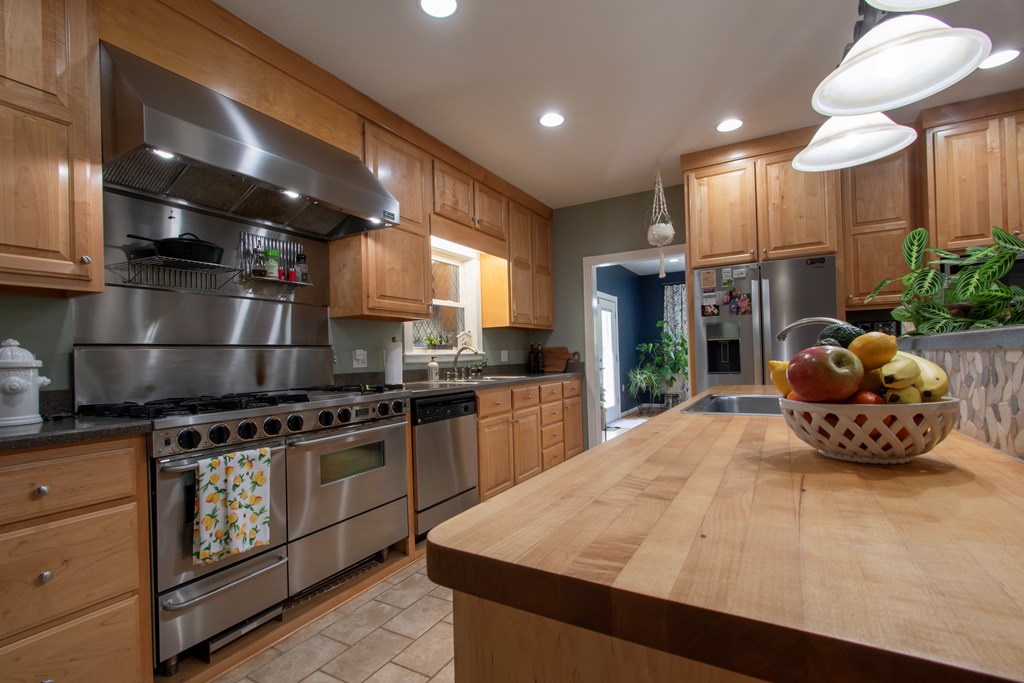 415052 Murphy Residential