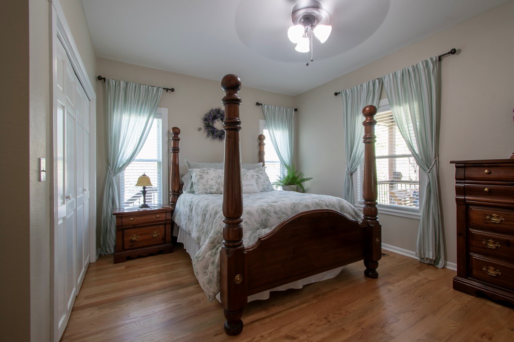 415052 Murphy Residential