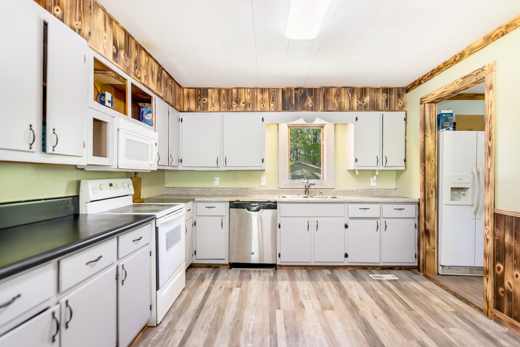 415059 Epworth Residential