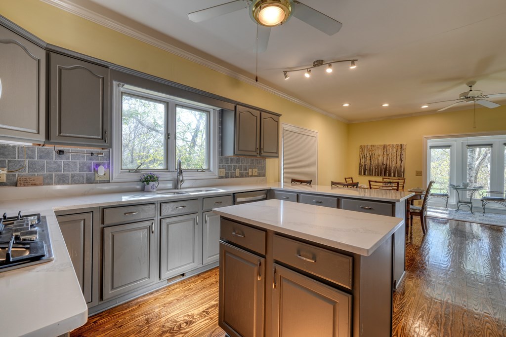 415082 Blairsville Residential
