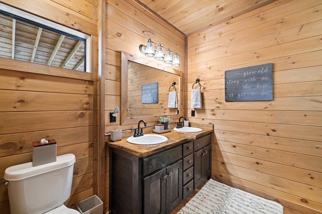 415086 Blue Ridge Residential