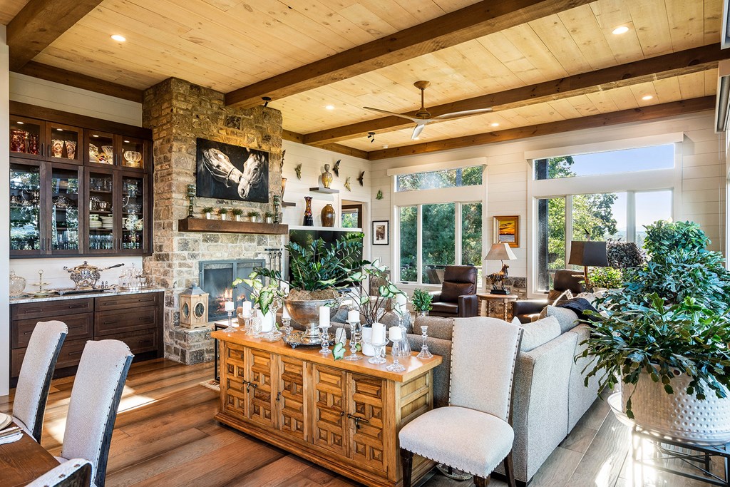 415113 Blue Ridge Residential