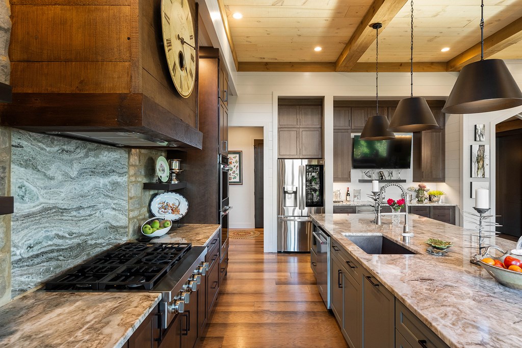 415113 Blue Ridge Residential
