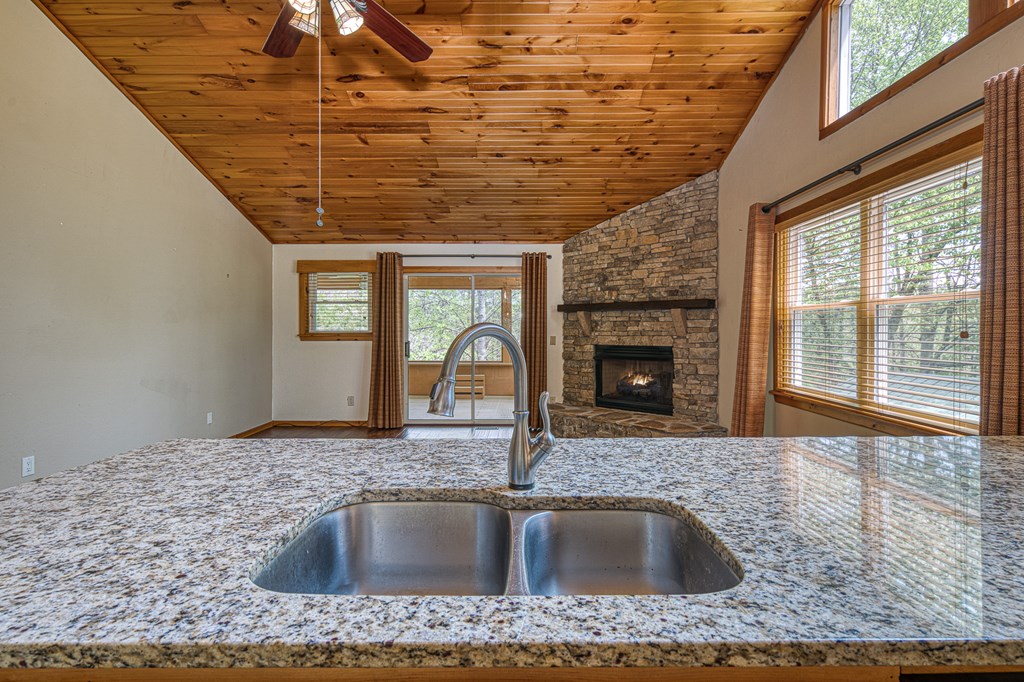415115 Blairsville Residential