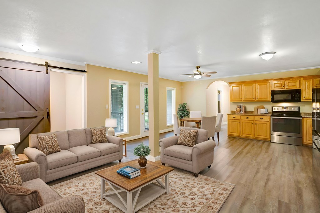 415143 Young Harris Residential