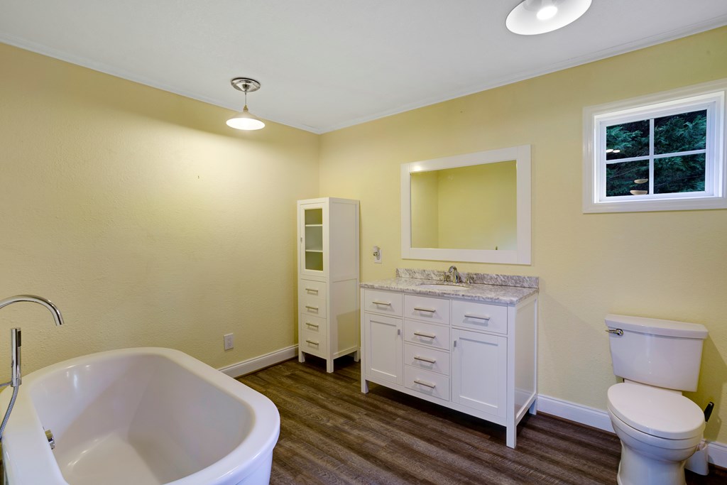 415143 Young Harris Residential