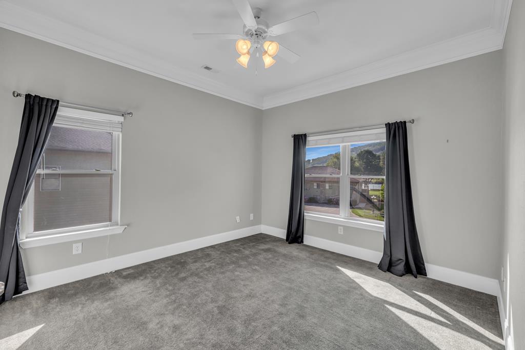 415151 Young Harris Residential
