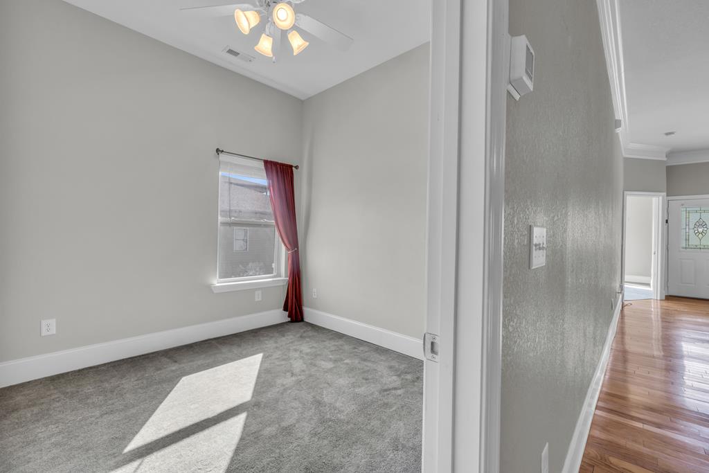 415151 Young Harris Residential