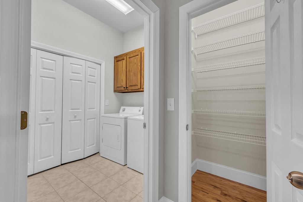 415151 Young Harris Residential