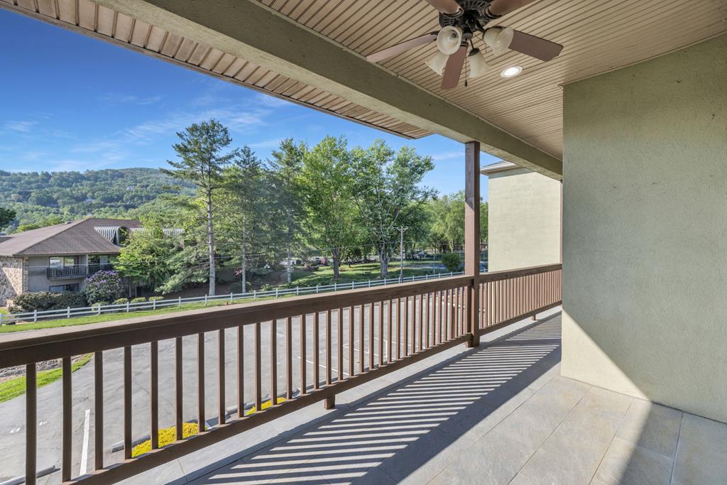 415151 Young Harris Residential