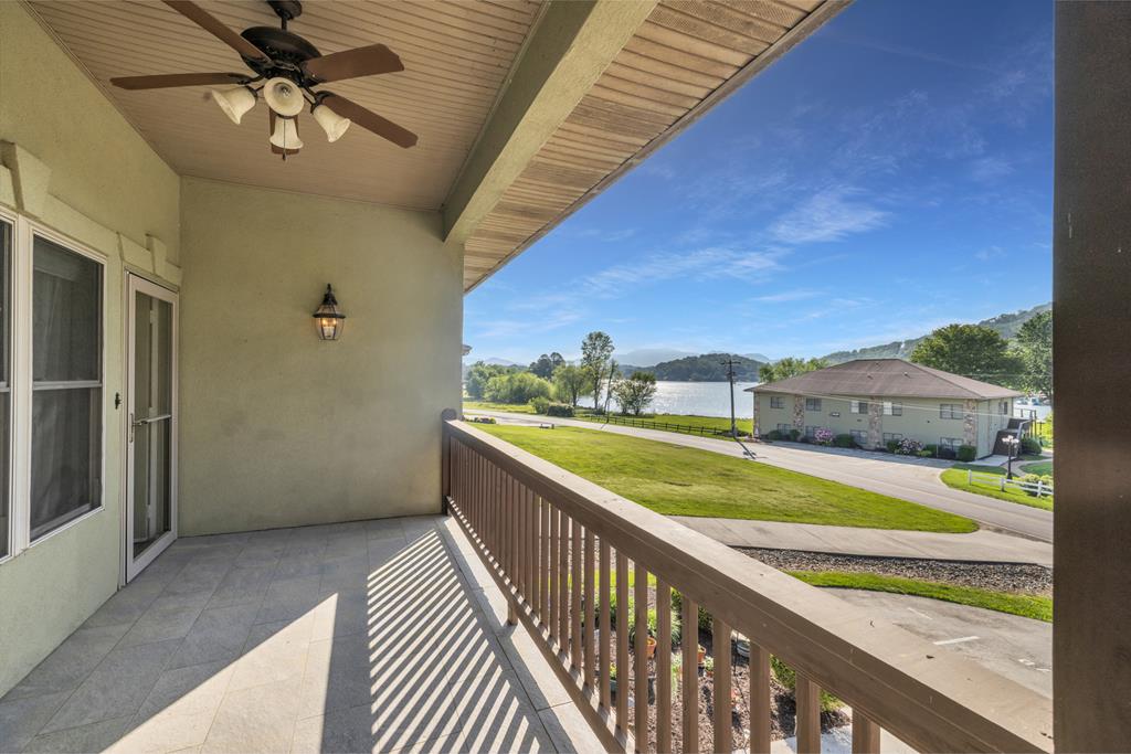 415151 Young Harris Residential