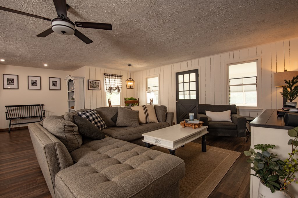 415203 Blue Ridge Residential