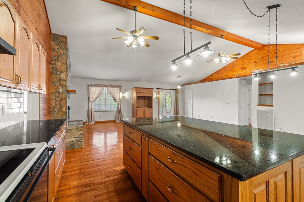 415228 Hiawassee Residential