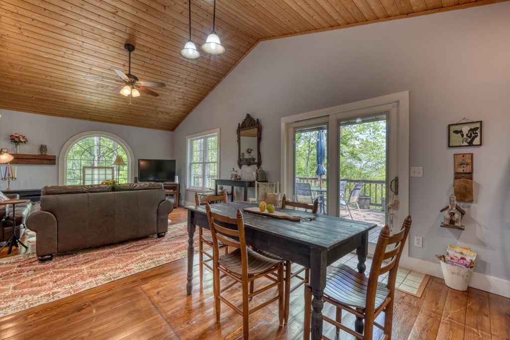 415237 Clayton Residential