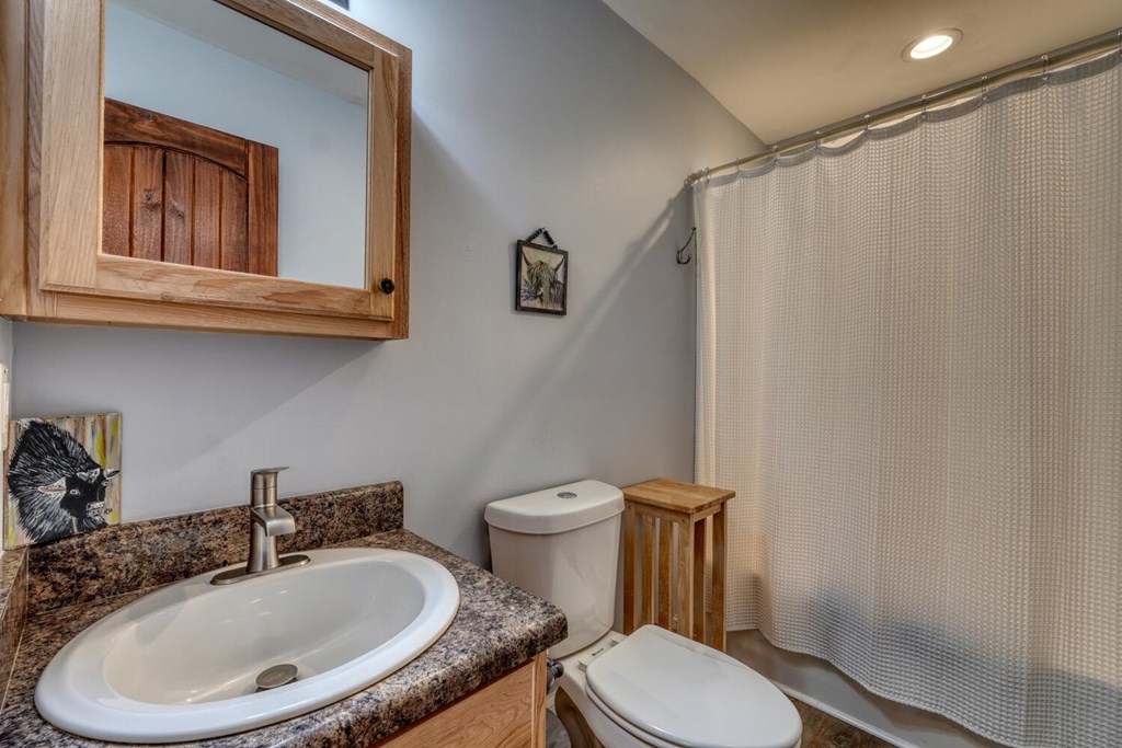 415237 Clayton Residential