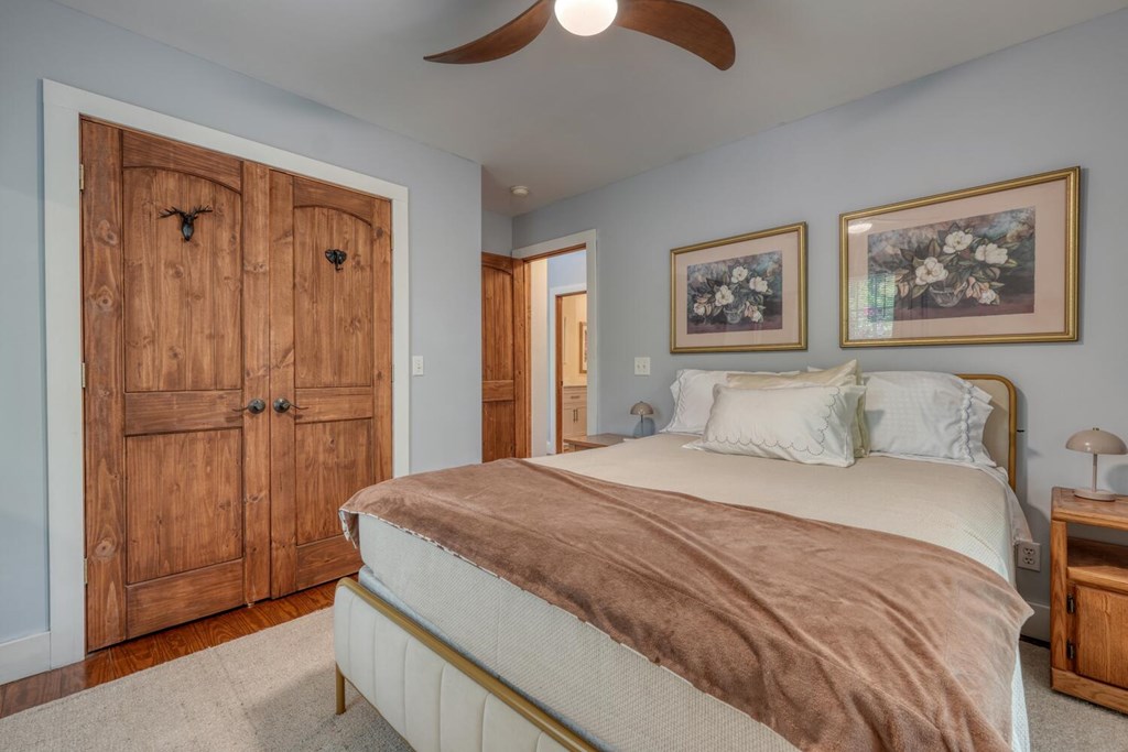 415237 Clayton Residential