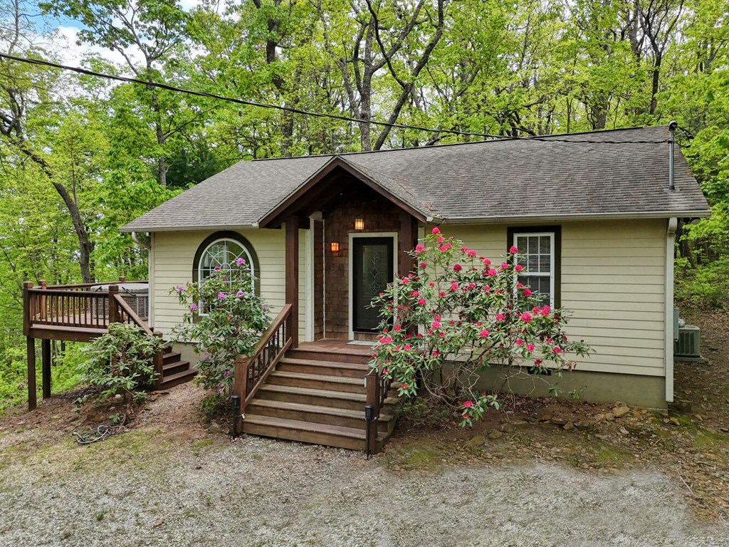 415237 Clayton Residential