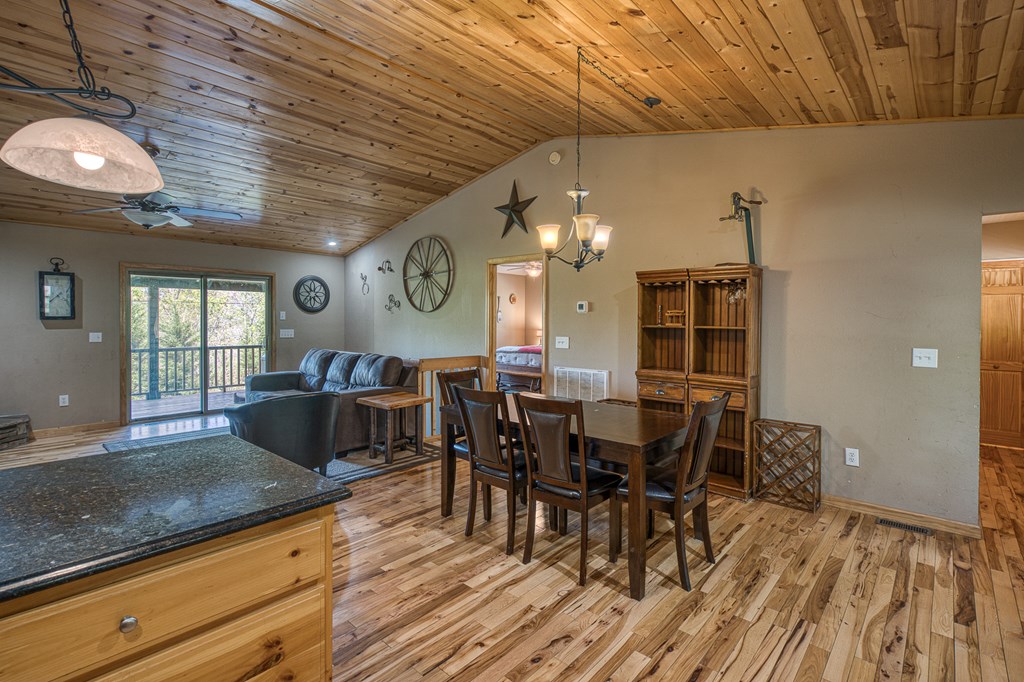 415281 Murphy Residential