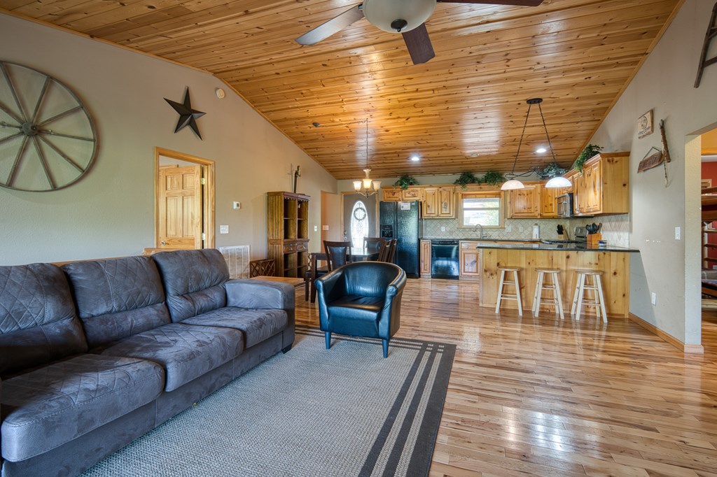415281 Murphy Residential