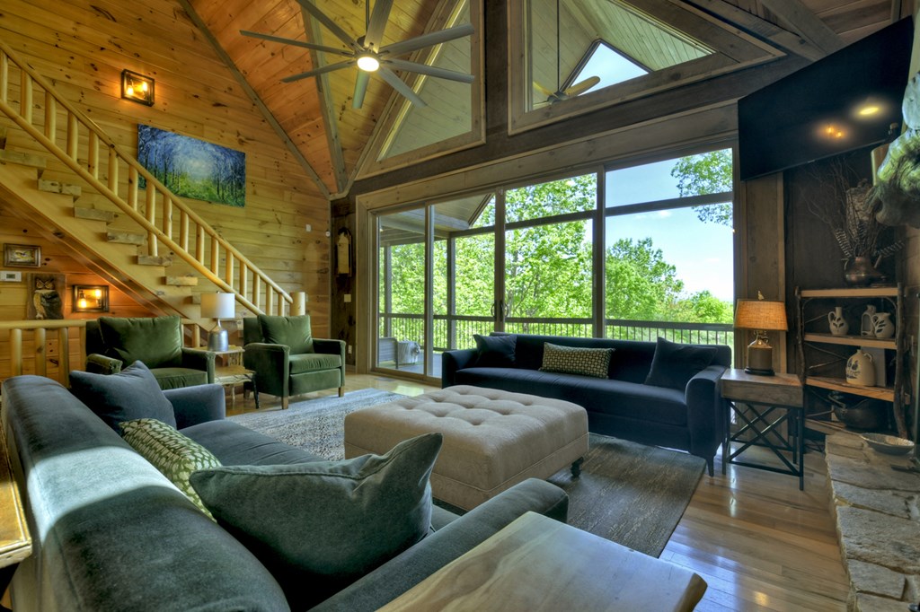 415284 Blue Ridge Residential