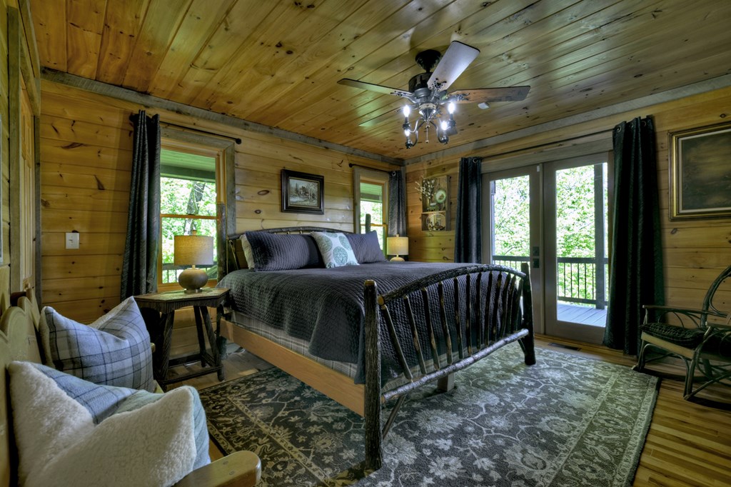 415284 Blue Ridge Residential
