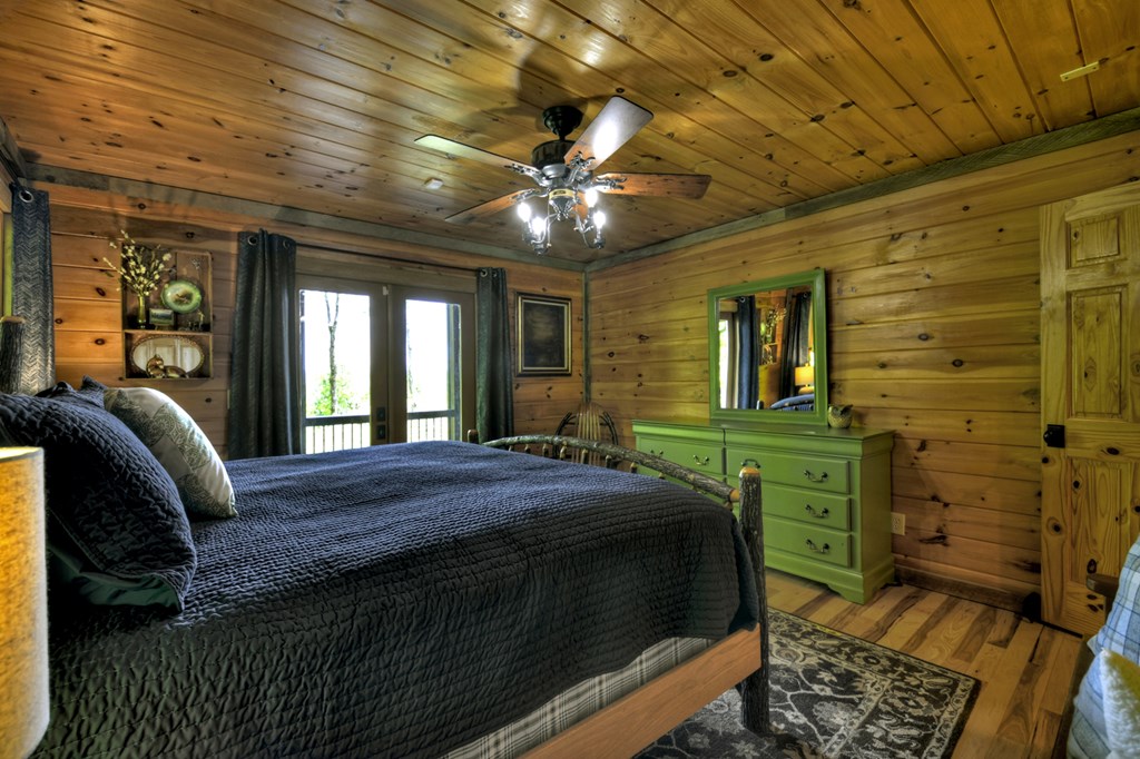 415284 Blue Ridge Residential