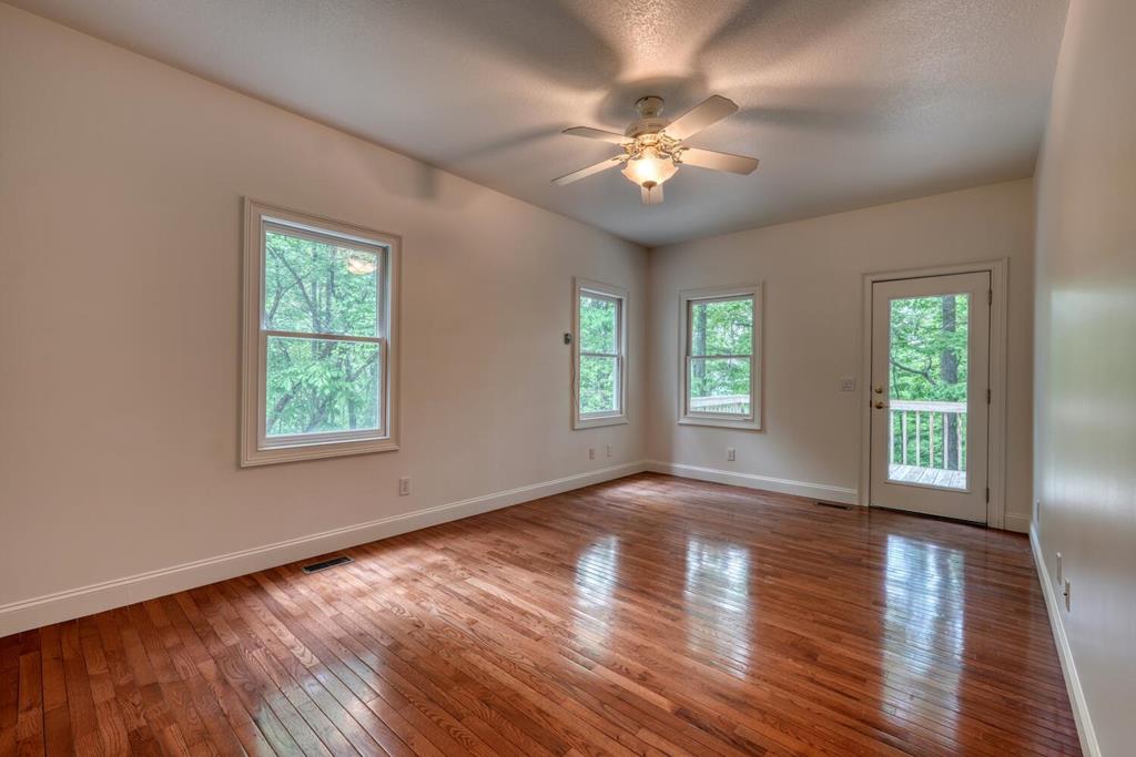 415322 Young Harris Residential