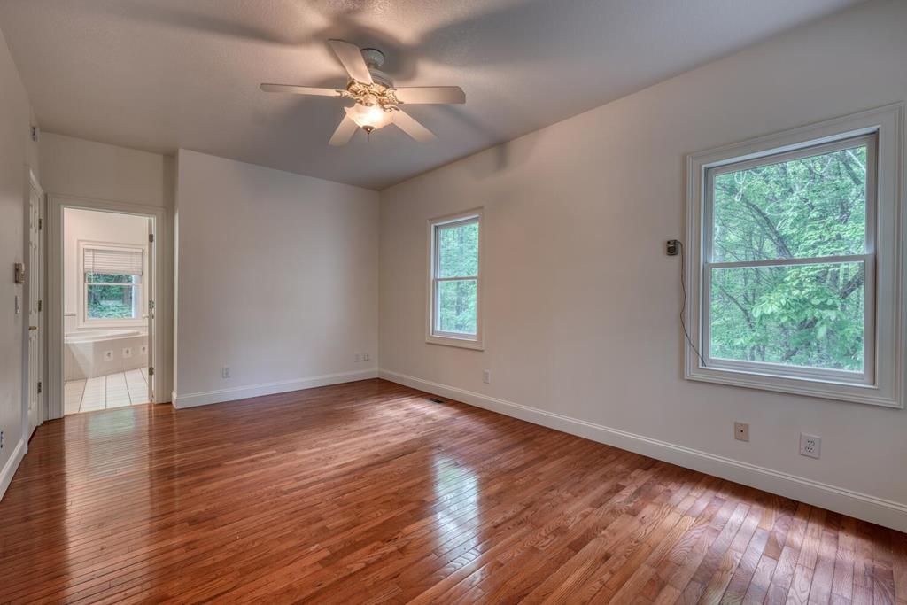 415322 Young Harris Residential